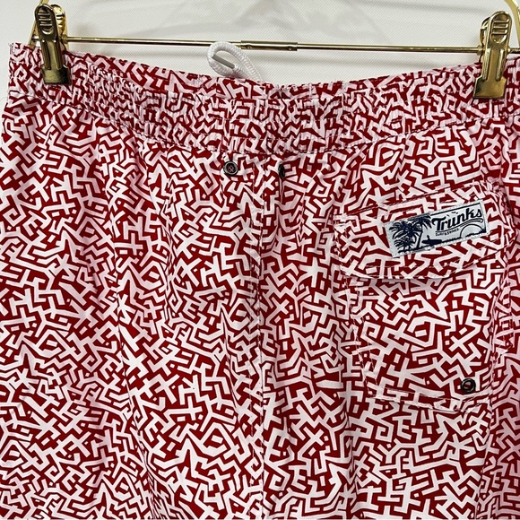 Trunks Surf & Swim shorts Trunks Size Large Red Asymmetrical Print Mesh Lined - Picture 5 of 11